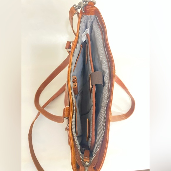 Spikes & Sparrow Leather Bag - Picture 13 of 15